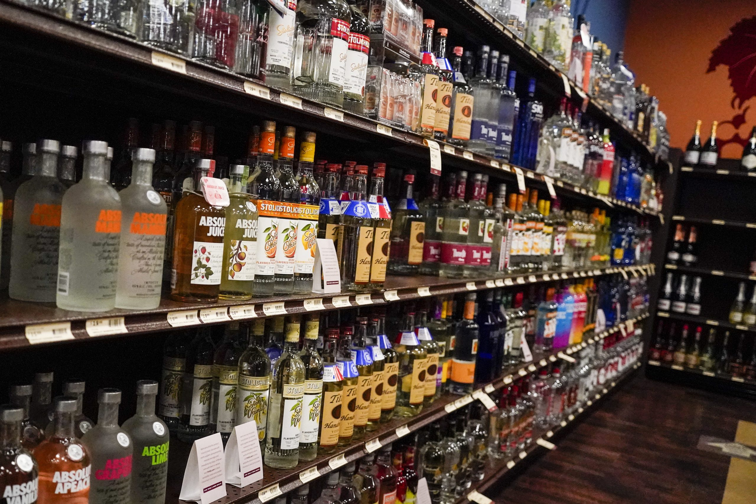 Alcohol Prices Rise as New Tax System Increases Costs for Wine and Spirits