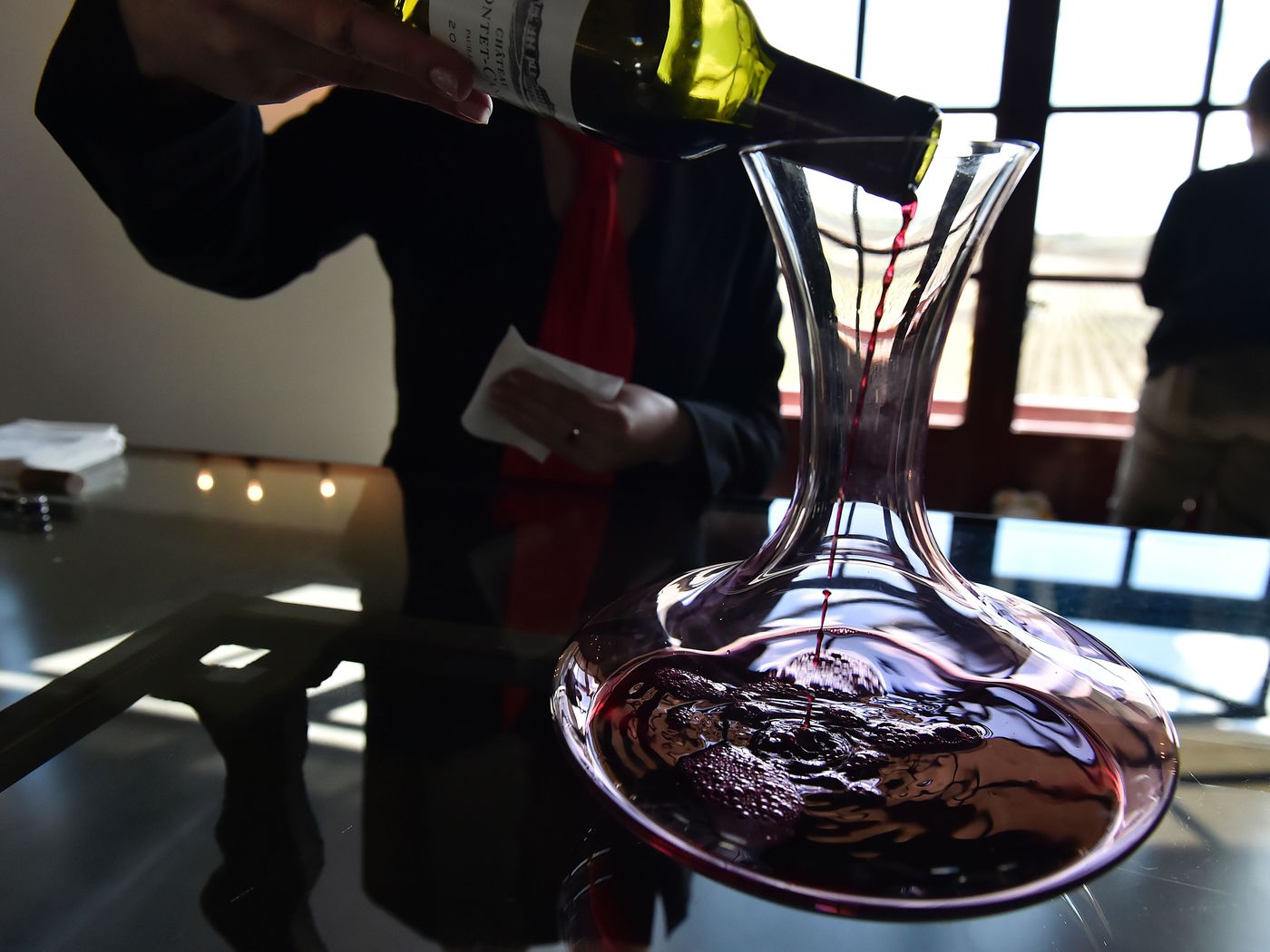 How Decanting Enhances Wine Flavor and What You Should Know Before Pouring