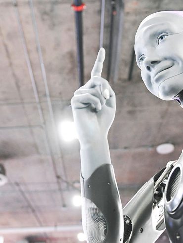 Humanoid Robots Now Stand Up After Falls, Raising Both Innovation and Ethical Concerns