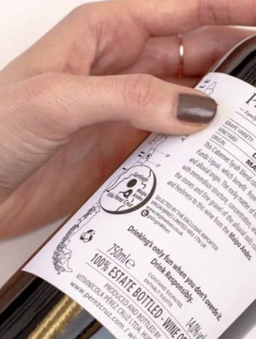 How to Read a Wine Label Explained Simply
