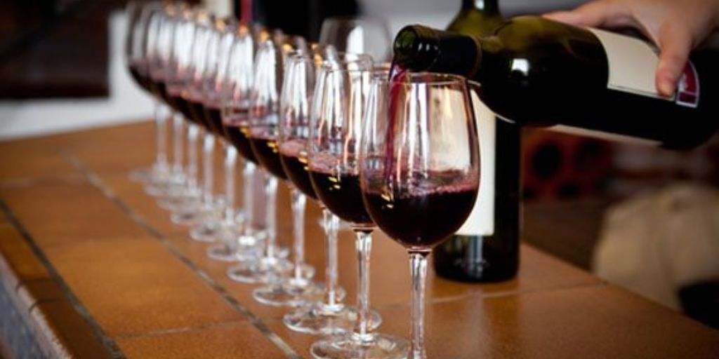 How to Serve Wine at the Right Temperature