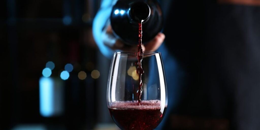 How to Serve Wine at the Right Temperature