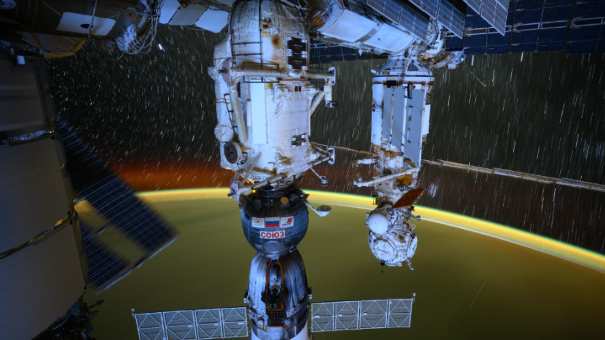 ISS Avoids Collision as Progress 91 Performs Orbital Maneuver to Dodge Chinese Rocket Debris