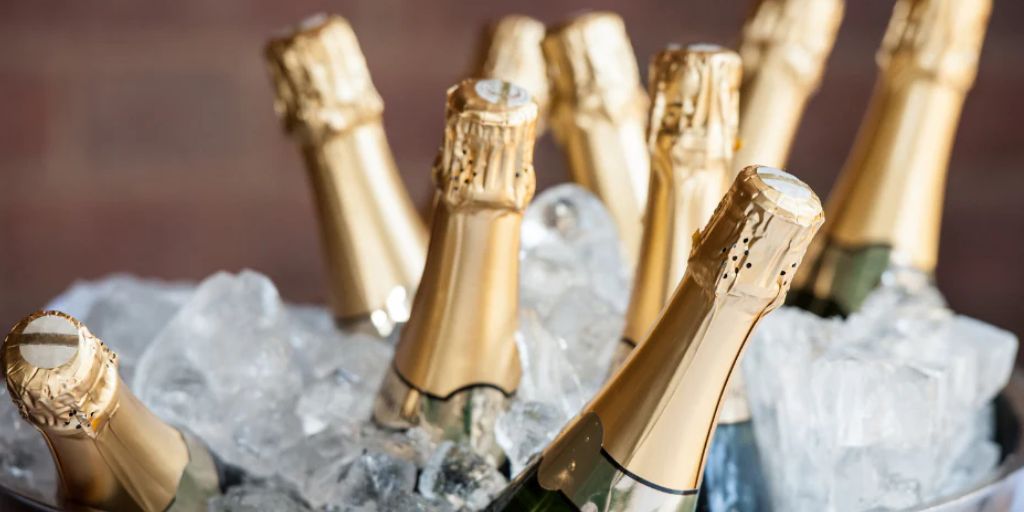 Sparkling Wine vs Champagne What’s the Difference