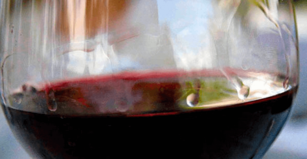 What Are Wine Legs and Do They Mean Anything? - Grape Thinking